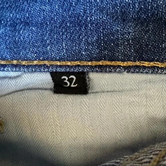 7 for Man Kind Jeans.   Smoke free home.  Great condition. - Picture 5 of 8